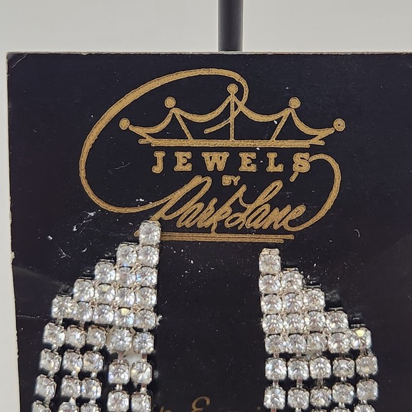 Jewels by Park Lane Clear Crystal Cascading Clip On Earrings Prong Set Vintage - Picture 3 of 5